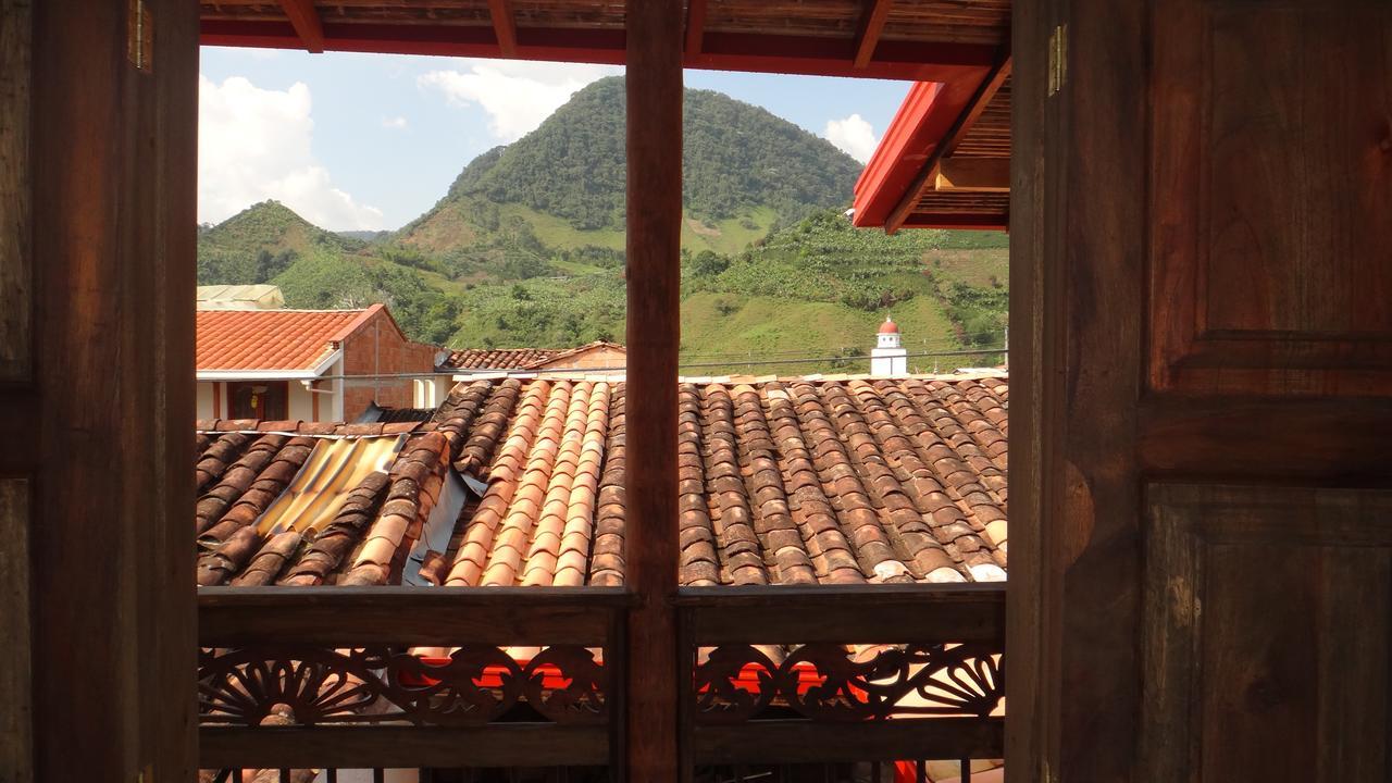 Sergeant Pepper'S Hostel 贾丁 外观 照片